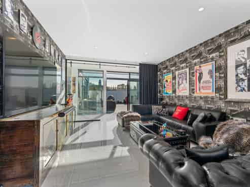 16 The Fairways, Kinloch