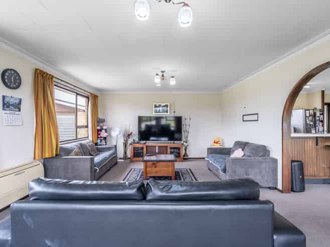 125 Moore Road, Lorneville