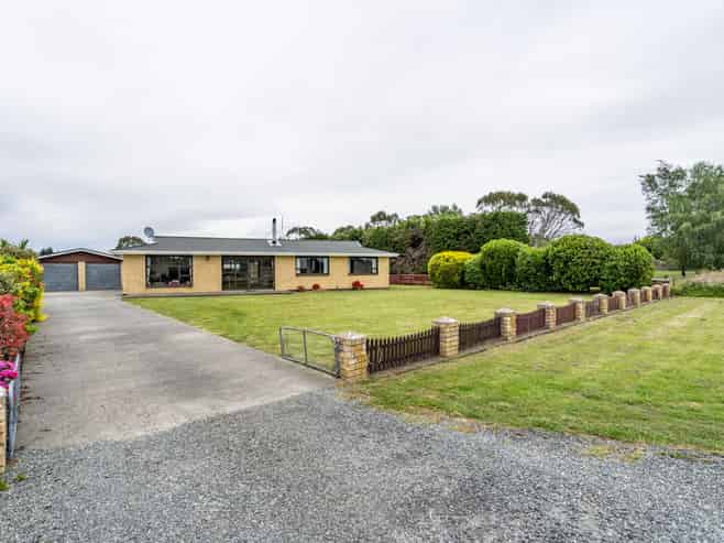 125 Moore Road, Lorneville