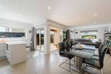 1 Loftus Place, Flagstaff