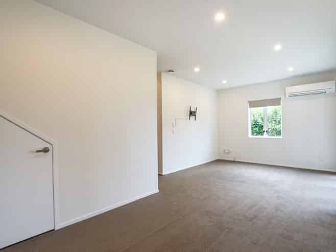 75 Grove Road, Papakura