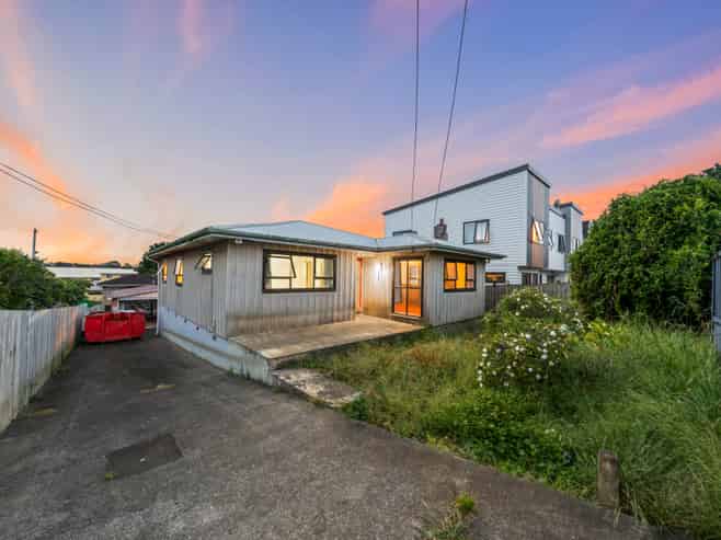 8 View Road, Mangere