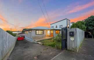 8 View Road, Mangere