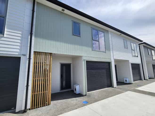 5/12 Mana Avenue, Titahi Bay