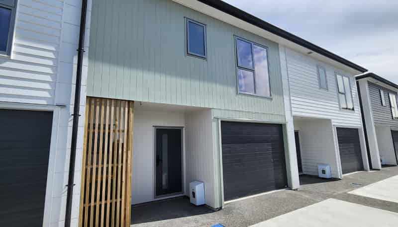 5/12 Mana Avenue, Titahi Bay