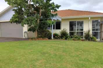 9 Harbour Lights Close, West Harbour