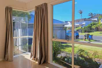 9 Harbour Lights Close, West Harbour