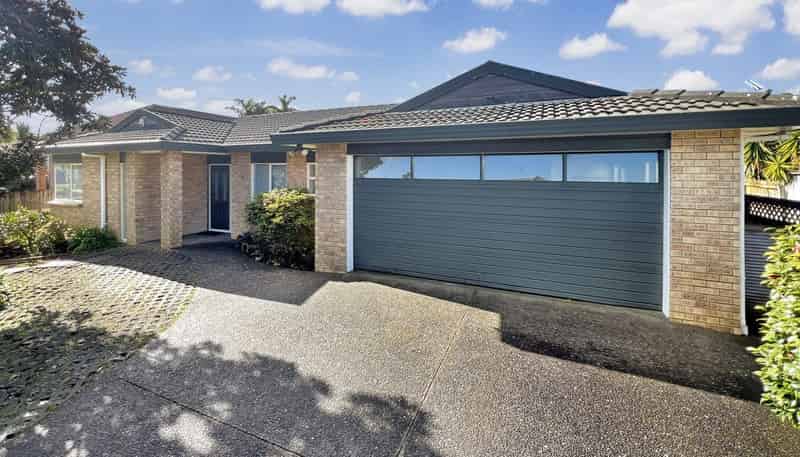 12 Stewart Gibson Road, The Gardens