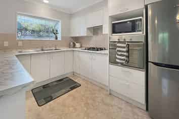 12 Stewart Gibson Road, The Gardens