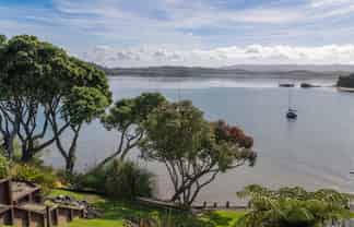 4C Cambrae Road, Raglan