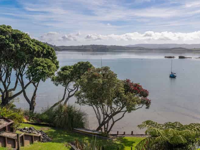 4C Cambrae Road, Raglan