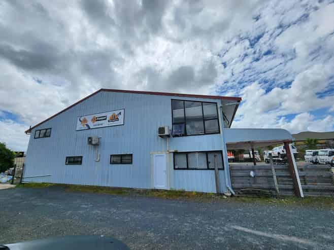 VERSATILE INDUSTRIAL WITH LARGE YARD
