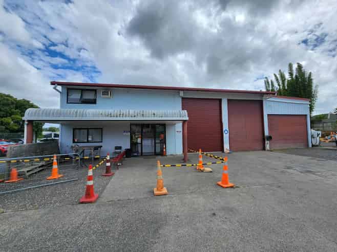 VERSATILE INDUSTRIAL WITH LARGE YARD
