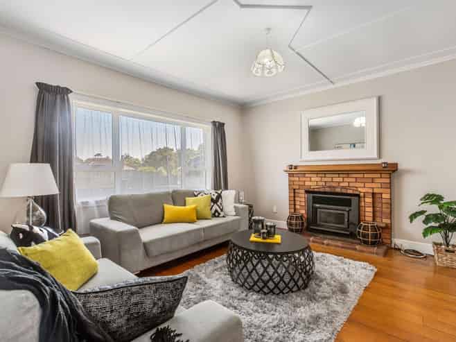 15 Howden Street, Waiuku