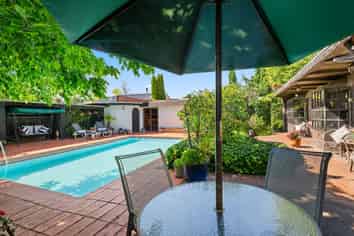 56 New Renwick Road, Burleigh