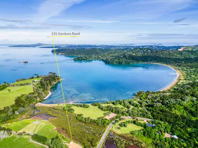 335 Gordons Road, Waiheke Island