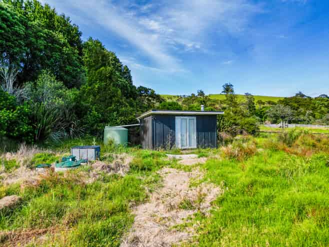335 Gordons Road, Waiheke Island