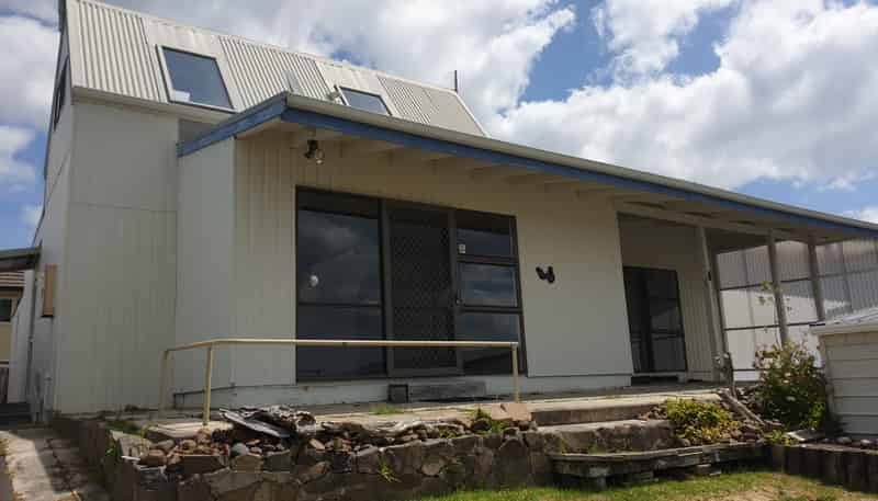 718 Papamoa Beach Road, Papamoa