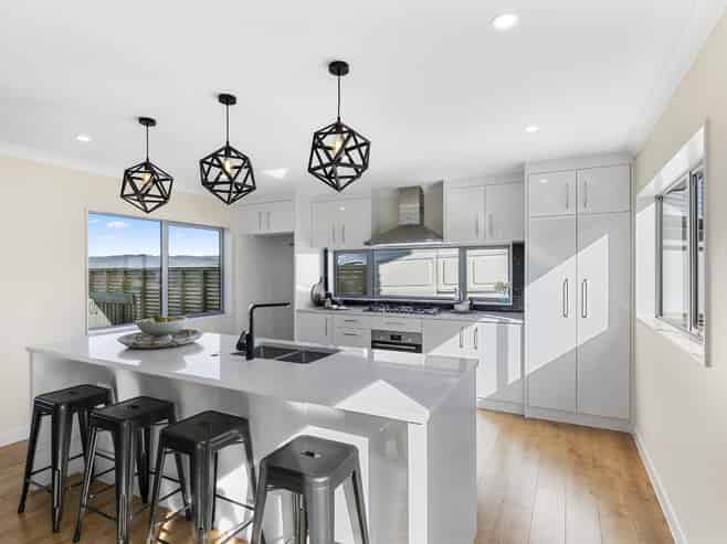 4 Poto Road, Normandale