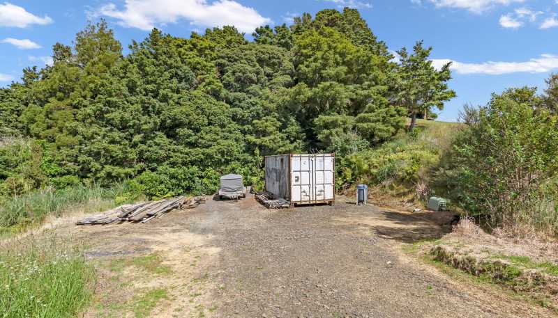 1140 Russell Road, Helena Bay