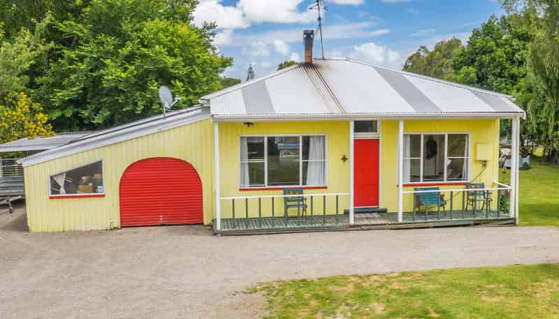 366 Arapaepae Road, Levin