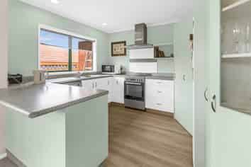 42 Highfields Drive, Katikati