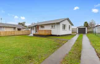 11 Davis Street, Huntly