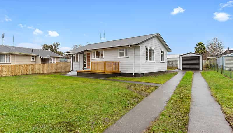 11 Davis Street, Huntly