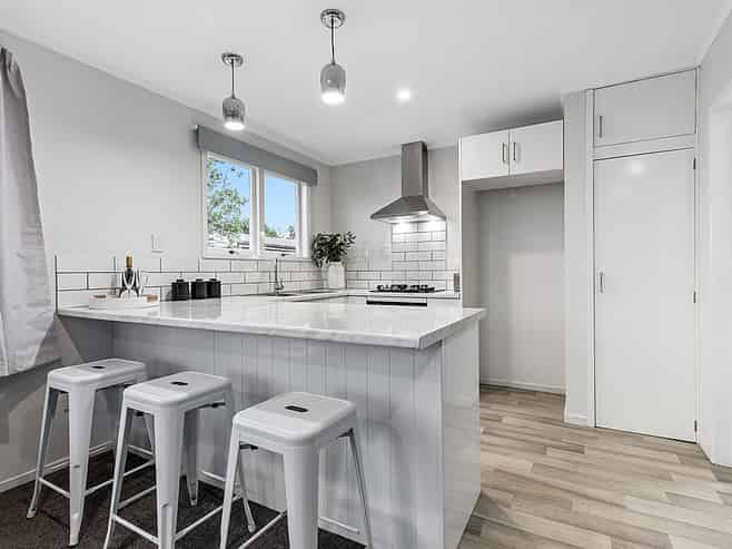 11 Davis Street, Huntly