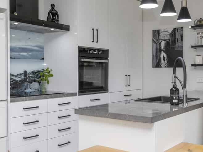 6 Turangitukua Terrace, Whareroa