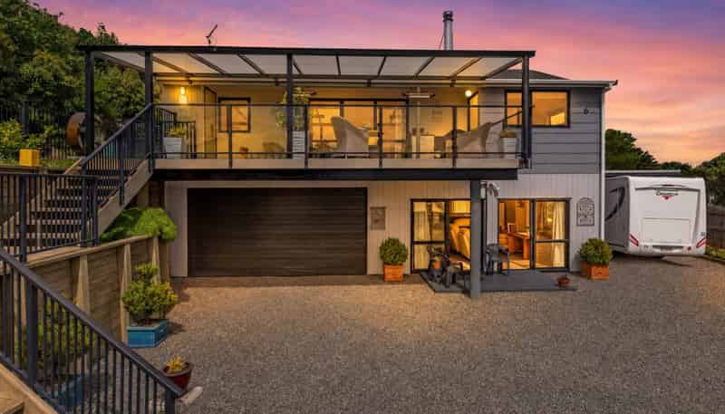 6 Turangitukua Terrace, Whareroa