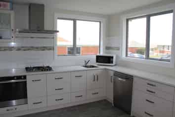 32 Lock Street, Saint Clair