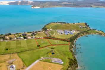 28 Koutu Point Road, OPONONI