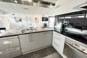 1/1 Wakefield Av, Sumner