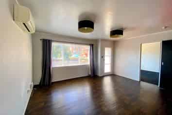 2/14 Whitmore Road, Mount Roskill