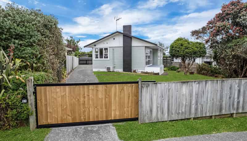 51 Myers Road, Manurewa East