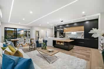 15 Downpatrick Drive, Flat Bush