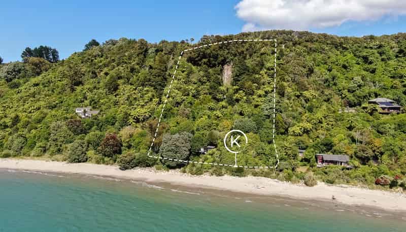 87 Beach Road, Collingwood