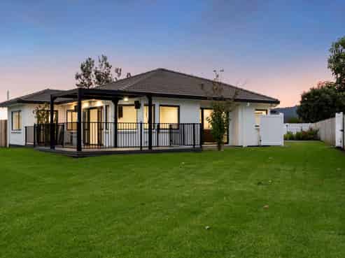 1162 East Coast Road, Kaiaua