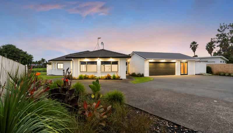 1162 East Coast Road, Kaiaua