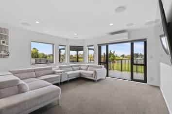 1162 East Coast Road, Kaiaua