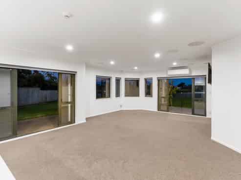 1162 East Coast Road, Kaiaua