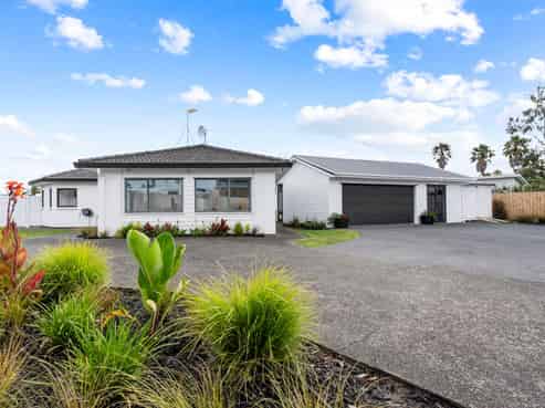 1162 East Coast Road, Kaiaua