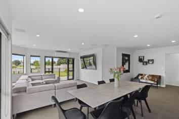 1162 East Coast Road, Kaiaua