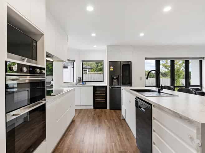 1162 East Coast Road, Kaiaua