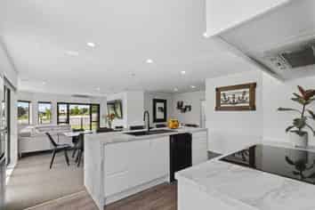 1162 East Coast Road, Kaiaua