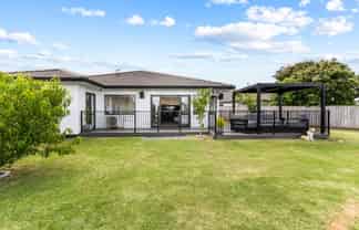 1162 East Coast Road, Kaiaua