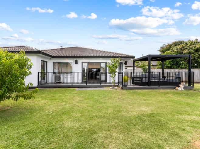 1162 East Coast Road, Kaiaua