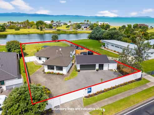 1162 East Coast Road, Kaiaua