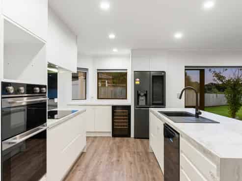 1162 East Coast Road, Kaiaua